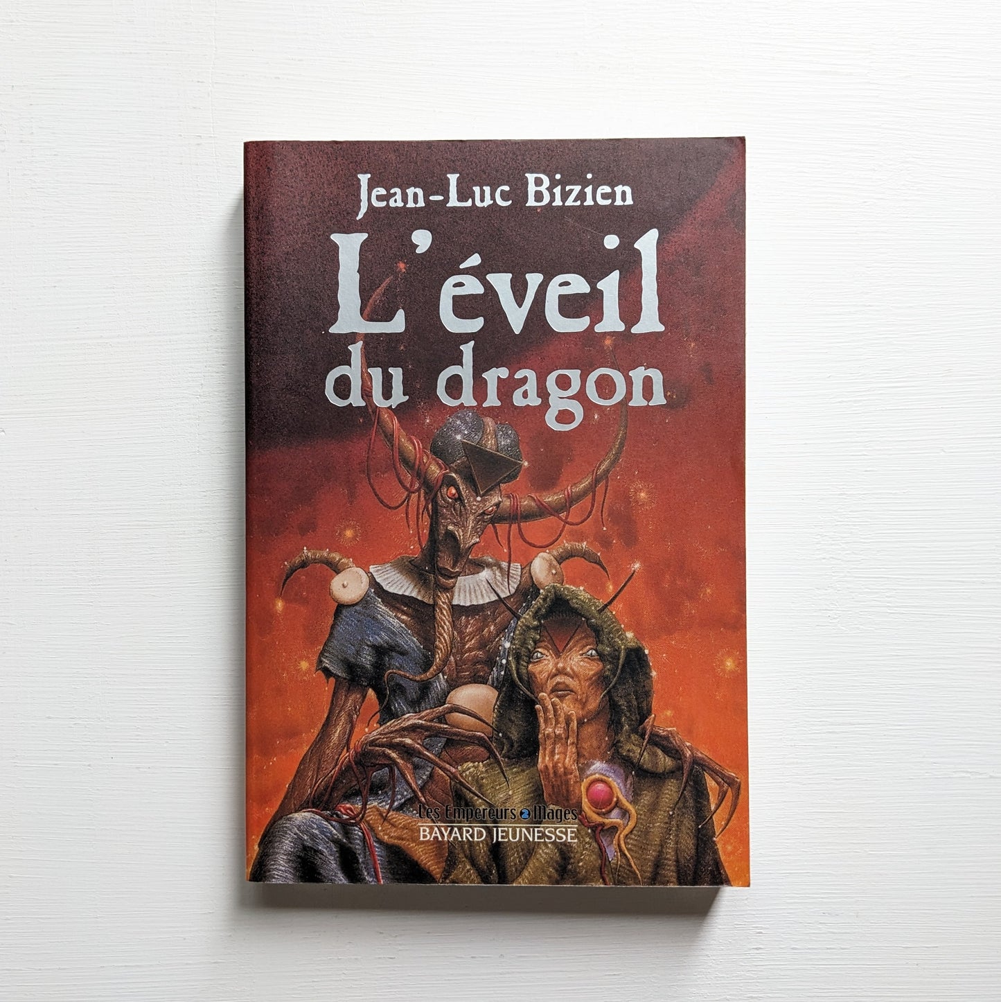 Les empereurs mages #2 : L'éveil du Dragon